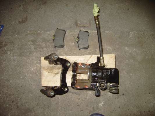 Datei:Scheibenbremse hinten-52.jpg