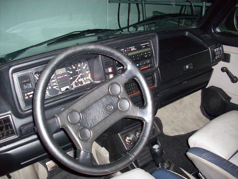 Datei:Azur innen 2.jpg