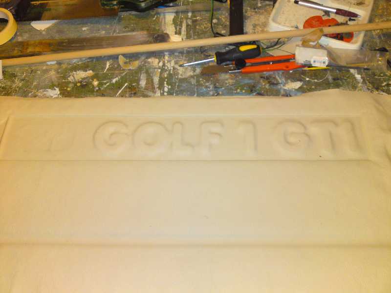 Datei:Tuerverkleidungen mit leder beziehen 21.jpg