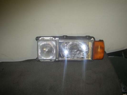 Datei:Scheinwerfer reinigen-2.jpg